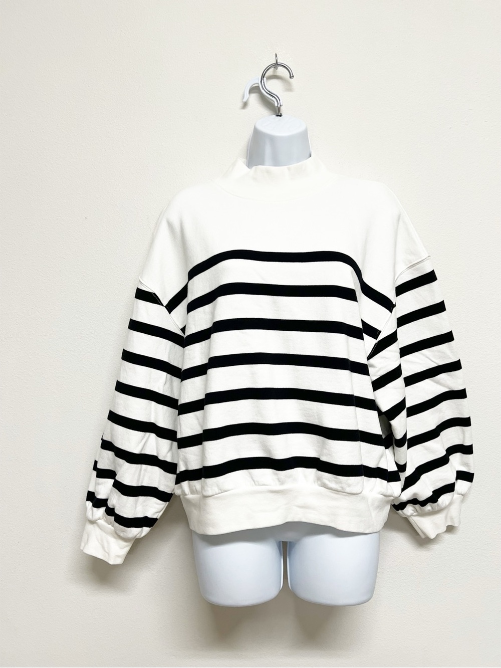 Frame Denim Womens Striped Black and White Balloon Sleeve Mock Neck Sweatshirt